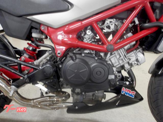 ホンダ VTR250 2011年モデル インジェクション 水冷2気筒エンジン搭載 写真17