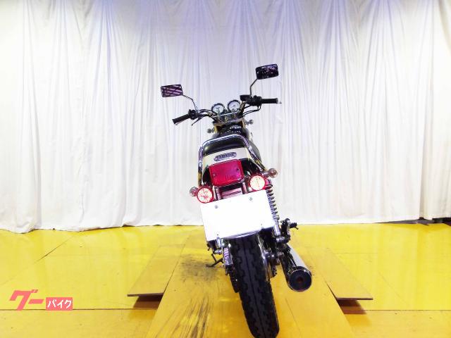 ヤマハ SR400 2001年モデル キャブレター 空冷単気筒エンジン 写真7