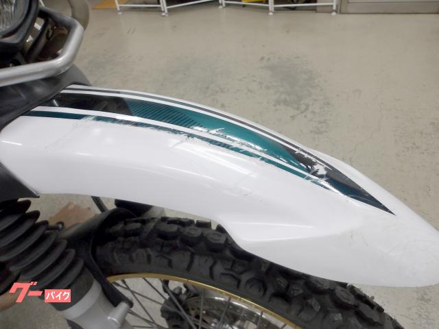 ヤマハ セロー250 2017年モデル インジェクション 空冷単気筒エンジン 写真11