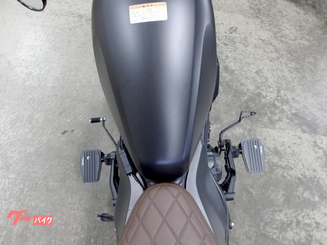 ホンダ レブル250 2021年モデル モリワキサイレンサー ステップ ビキニカウル 写真45