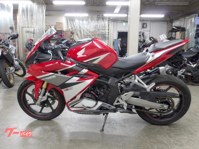 ホンダ CBR250RR 2017年モデル インジェクション 水冷2気筒エンジン搭載 写真2