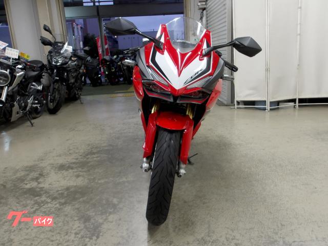 ホンダ CBR250RR 2017年モデル インジェクション 水冷2気筒エンジン搭載 写真3
