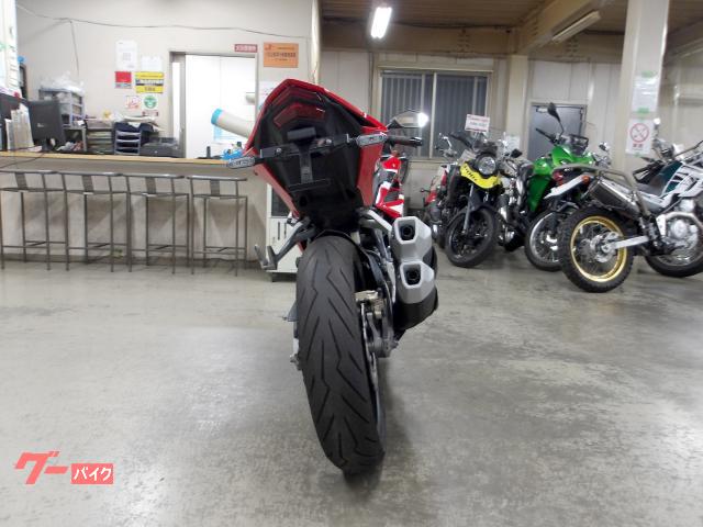 ホンダ CBR250RR 2017年モデル インジェクション 水冷2気筒エンジン搭載 写真4