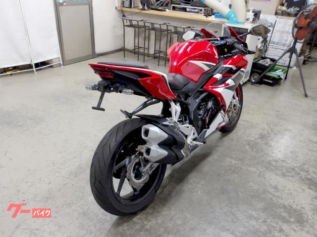 ホンダ CBR250RR 2017年モデル インジェクション 水冷2気筒エンジン搭載 写真6