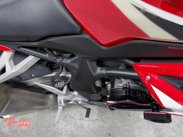 ホンダ CBR250RR 2017年モデル インジェクション 水冷2気筒エンジン搭載 写真19