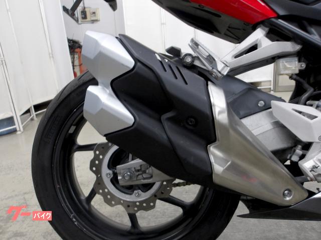 ホンダ CBR250RR 2017年モデル インジェクション 水冷2気筒エンジン搭載 写真23