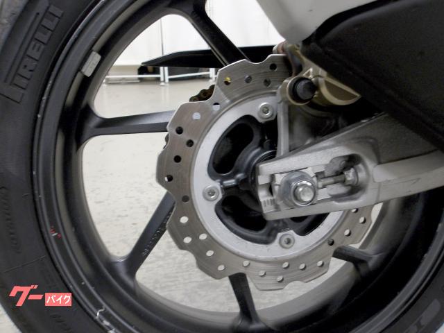 ホンダ CBR250RR 2017年モデル インジェクション 水冷2気筒エンジン搭載 写真26