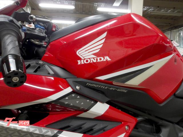 ホンダ CBR250RR 2017年モデル インジェクション 水冷2気筒エンジン搭載 写真31