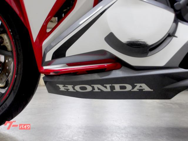 ホンダ CBR250RR 2017年モデル インジェクション 水冷2気筒エンジン搭載 写真33