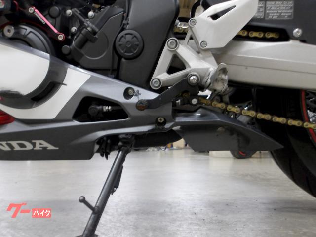 ホンダ CBR250RR 2017年モデル インジェクション 水冷2気筒エンジン搭載 写真38