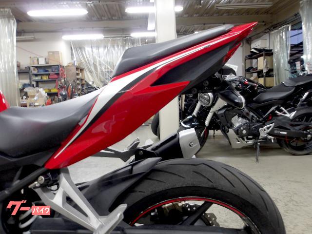 ホンダ CBR250RR 2017年モデル インジェクション 水冷2気筒エンジン搭載 写真40