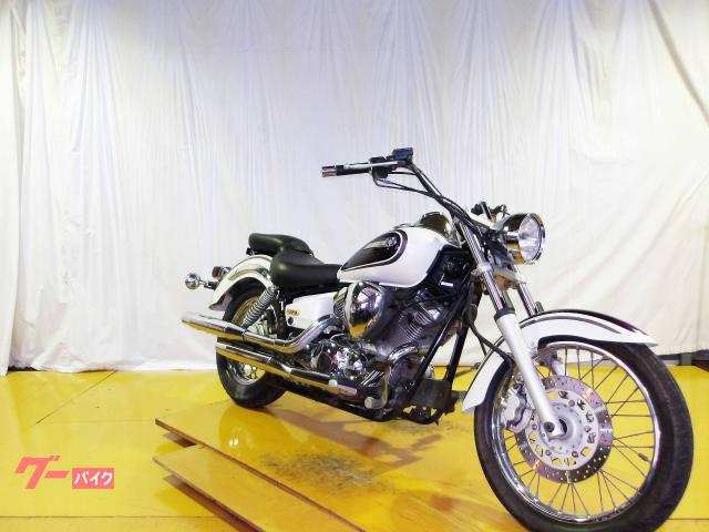 ヤマハ ドラッグスター２５０　　２００１年モデル　キャブレター　空冷２気筒エンジン搭載 写真2