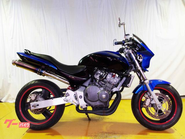 ホンダ HORNET 2001年モデル キャブレター 水冷4気筒エンジン 写真1