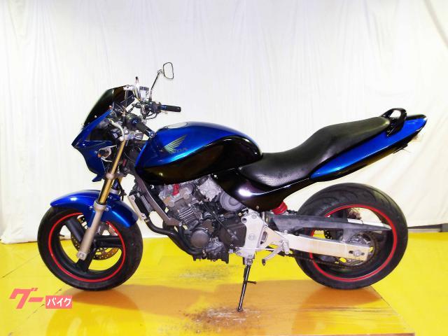 ホンダ HORNET 2001年モデル キャブレター 水冷4気筒エンジン 写真5