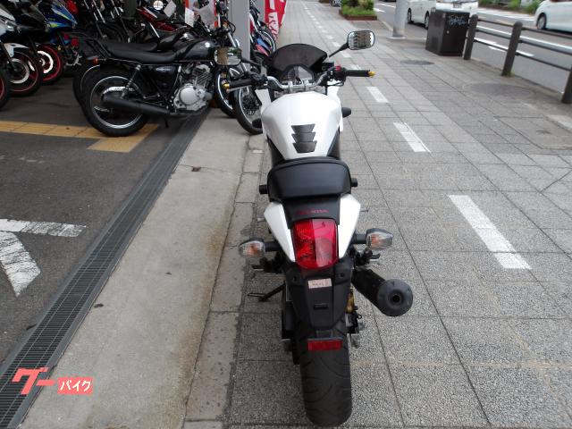 ホンダ VTR250F 2013年モデル インジェクション 水冷2気筒エンジン搭載 写真4
