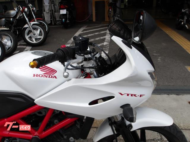 ホンダ VTR250F 2013年モデル インジェクション 水冷2気筒エンジン搭載 写真6