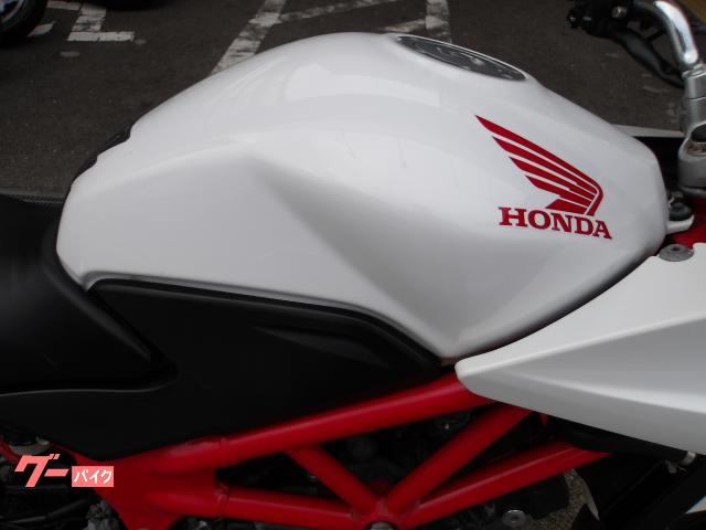 ホンダ VTR250F 2013年モデル インジェクション 水冷2気筒エンジン搭載 写真9