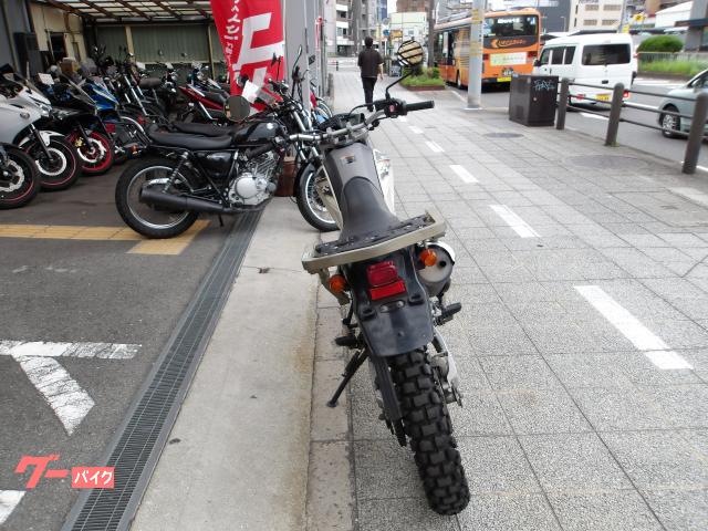 ヤマハ セロー２５０　２０１７年　インジェクション　空冷単気筒エンジン 写真4