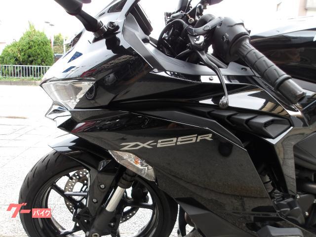 カワサキ Ｎｉｎｊａ　ＺＸ−２５Ｒ　２０２２年モデル　ＡＢＳ　純正スペアキー　インジェクション　水冷４気筒エンジン搭載 写真39