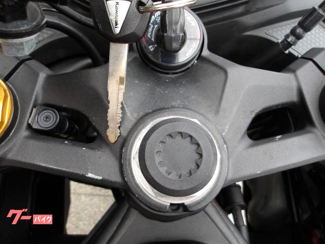 カワサキ Ｎｉｎｊａ　ＺＸ−２５Ｒ　２０２２年モデル　ＡＢＳ　純正スペアキー　インジェクション　水冷４気筒エンジン搭載 写真57