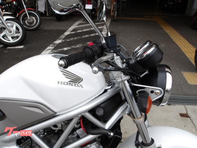 ホンダ ＶＴＲ２５０　２００９年モデル　インジェクション　水冷２気筒エンジン搭載 写真6