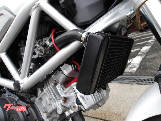 ホンダ ＶＴＲ２５０　２００９年モデル　インジェクション　水冷２気筒エンジン搭載 写真12