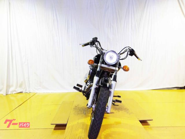 ヤマハ ドラッグスター２５０　２００５年モデル　キャブレター　空冷２気筒エンジン搭載 写真3